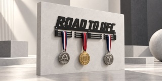 Wieszak na medale ROAD TO UFC 80cm