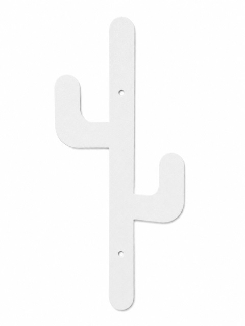 minimalistyczny wieszak metalowy do domu